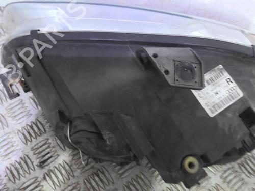 Right headlight AUDI A4 B7 (8EC) 2.7 TDI | BP20365762C29 