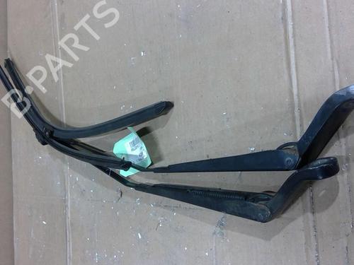 Used Front windshield wiper arm PEUGEOT 407 (6D_) 2.0 HDi 135 (6DRHRH, 6DRHRE, 6DRHRG, 6DRHRJ) (136 hp) 30546492