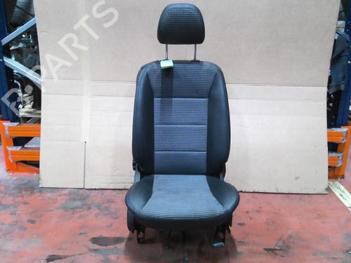 Used Right front seat Right front seat MERCEDES-BENZ A-CLASS (W169) A 170 (169.032, 169.332) (116 hp) 32472714 32472714