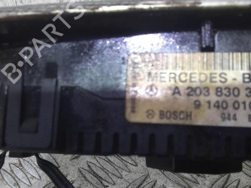 Used Climate control Climate control MERCEDES-BENZ C-CLASS (W203) C 220 CDI (203.008) (150 hp) 21816647 21816647