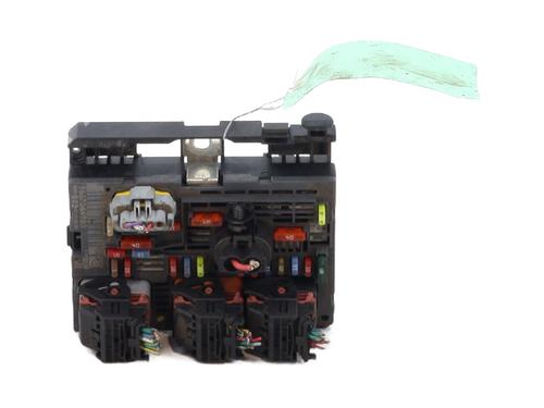 Used Fuse box PEUGEOT 5008 (0U_, 0E_) 1.6 HDi (110 hp) 32509013