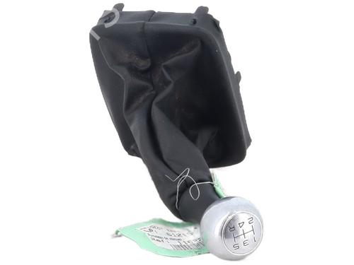 Gearknop PEUGEOT 206+ (2L_, 2M_) 1.4 i (2LKFWA, 2MKFWA) (75 hp) 31635043