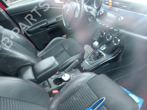 Right front window switch ALFA ROMEO GIULIETTA (940_) 1.6 JTDM (940FXD1A) | BP32446226I26 - Image 28