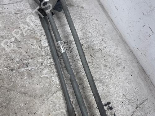 Used Front wiper motor Front wiper motor FORD KUGA I 2.0 TDCi 4x4 (163 hp) 39957839 39957839