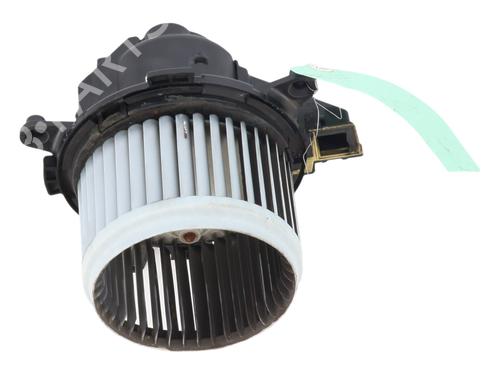 Used Heater blower motor Heater blower motor PEUGEOT 3008 II SUV (MC_, MR_, MJ_, M4_) 1.5 BlueHDi 130 (131 hp) 34224617 34224617