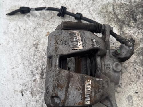 Used Right front brake caliper Right front brake caliper PEUGEOT RIFTER e-Rifter (136 hp) 40613429 40613429
