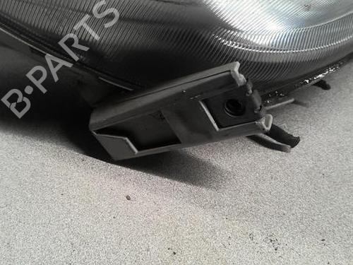 Used Right headlight Right headlight TOYOTA COROLLA Verso (_E12_) 2.0 D-4D (CDE120_, CDE120R) (90 hp) 22001485 22001485