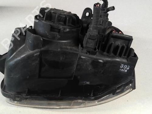 Used Right headlight HYUNDAI SANTA FÉ I (SM) 2.0 CRDi (113 hp) 22000407