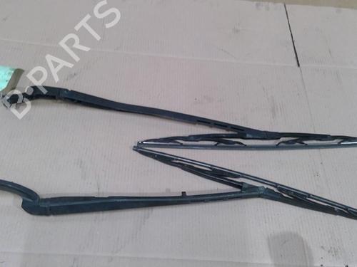 Used Front windshield wiper arm AUDI A4 B6 (8E2) 2.5 TDI (155 hp) 29718423