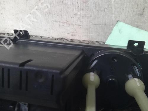 Used Climate control Climate control MERCEDES-BENZ E-CLASS (W210) E 270 CDI (210.016) (170 hp) 20369663 20369663