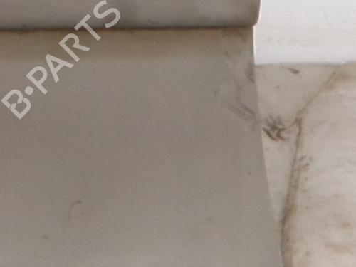Used Left front door Left front door 33057174 33057174