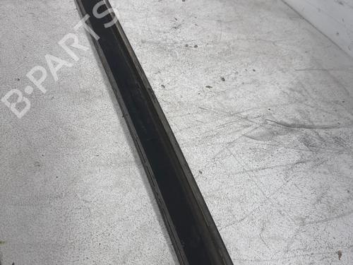 Used Door moulding trim Door moulding trim OPEL ASTRA H Estate (A04) 1.7 CDTI (L35) (101 hp) 34172987 34172987