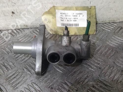 Used Brake master cylinder Brake master cylinder RENAULT VEL SATIS (BJ0_) 2.0 dCi (BJ03) (150 hp) 20356811 20356811