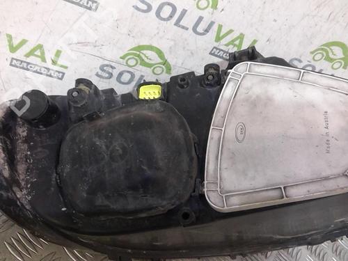 Left headlight CHRYSLER VOYAGER IV (RG, RS) 2.5 CRD | BP20364317C28 