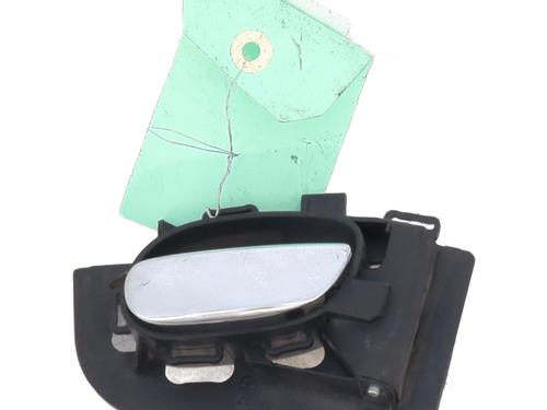 Used Rear right interior door handle Rear right interior door handle PEUGEOT 206+ (2L_, 2M_) 1.4 i (2LKFWA, 2MKFWA) (75 hp) 30690579 30690579