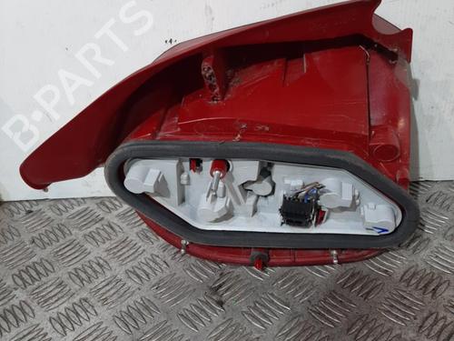 Used Right taillight Right taillight RENAULT MODUS / GRAND MODUS (F/JP0_) 1.5 dCi (FP0F, JP0F) (86 hp) 20356199 20356199