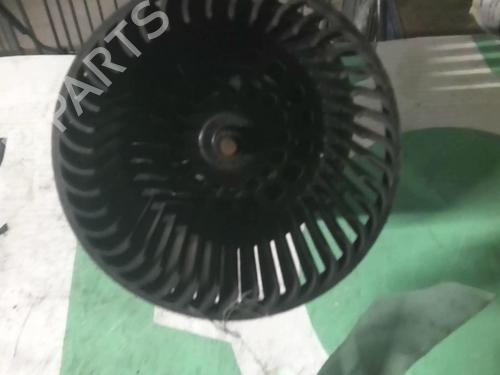 Used Heater blower motor PEUGEOT 308 I (4A_, 4C_) 1.6 HDi (90 hp) 22000383