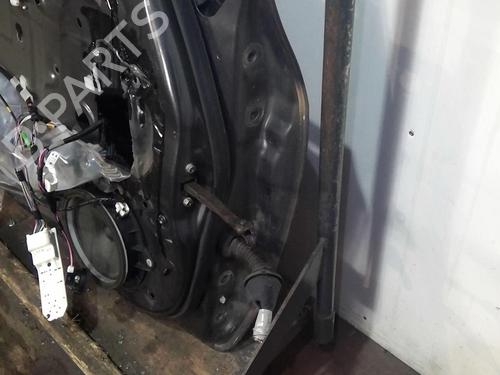 Used Left front door Left front door 20360268 20360268
