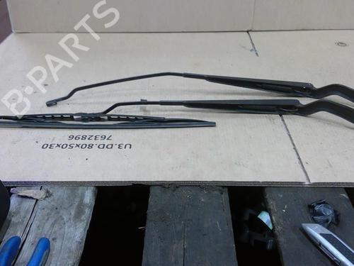 Front windshield wiper arm FORD FIESTA V (JH_, JD_) 1.6 16V | BP26184862C143 