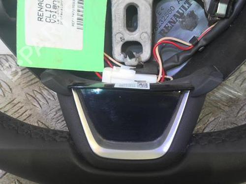 Used Steering wheel RENAULT CLIO IV Grandtour (KH_) 1.5 dCi 90 (KHN3, KHN4) (90 hp) 20727452