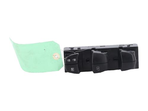 Used Left front window switch NISSAN JUKE (F15) 1.2 DIG-T (115 hp) 23788997