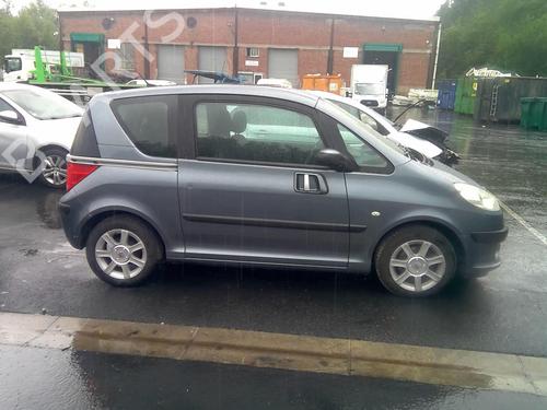 Left front window switch PEUGEOT 1007 (KM_) 1.4 HDi | BP20368312I27 