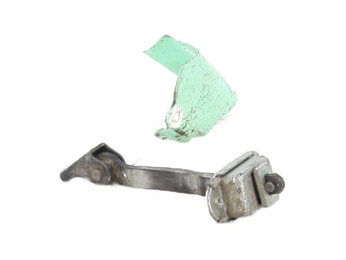 Used Hinge/Door check strap Hinge/Door check strap NISSAN MICRA III (K12) 1.5 dCi (86 hp) 31323387 31323387