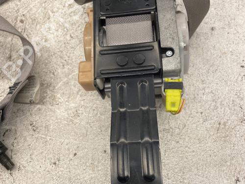 Used Front left seatbelt Front left seatbelt 37450853 37450853