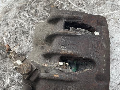 Right front brake caliper FORD TRANSIT Van (FA_ _) 2.0 DI (FAE_, FAF_, FAG_) | BP37867553M104 - Image 4