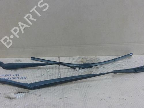 Used Front windshield wiper arm RENAULT CLIO IV (BH_) 1.5 dCi 75 (75 hp) 29611698