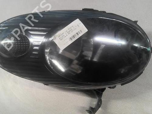 Used Right headlight NISSAN MICRA III (K12) 1.5 dCi (82 hp) 22002265