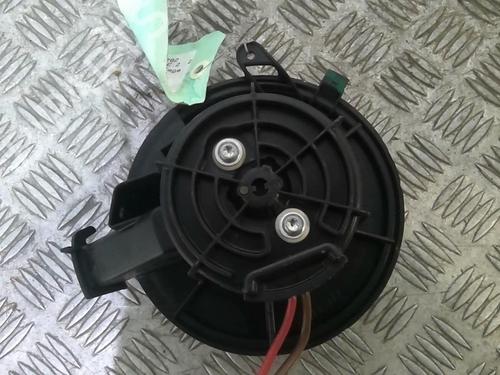 Heater blower motor MERCEDES-BENZ C-CLASS (W204) C 200 CDI (204.001) | BP20367885M62 