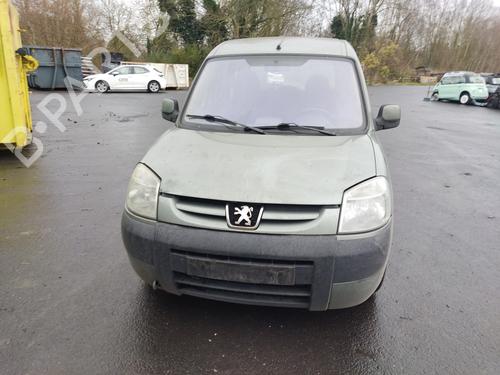Front bumper PEUGEOT PARTNER MPV (5_, G_) 1.6 HDi 90 | BP22375974C7 