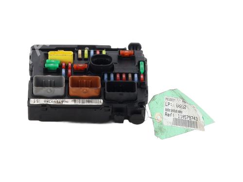 Used Fuse box PEUGEOT 207 (WA_, WC_) 1.6 HDi (90 hp) 28100761