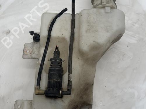 Deposito limpa vidros Deposito limpa vidros FIAT 500X (334_) 1.6 D Multijet (334AXA1B, 334AXA11) (120 hp) 33836860 33836860
