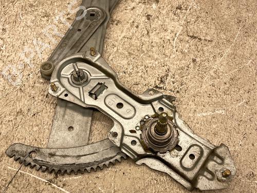 Used Rear right window mechanism Rear right window mechanism PEUGEOT 309 I (10C, 10A) 1.4 (67 hp) 36591529 36591529