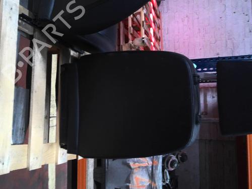 Banco frente direito MICROCAR DUE 0.5 | BP30316213C16