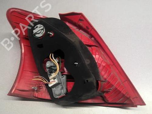Used Right taillight Right taillight 22001898 22001898