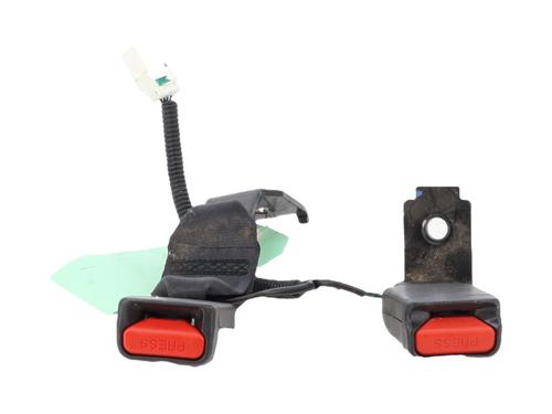 Sikkerhetsbelte-spenne Sikkerhetsbelte-spenne HYUNDAI i20 II (GB, IB) 1.1 CRDi (75 hp) 33837093 33837093