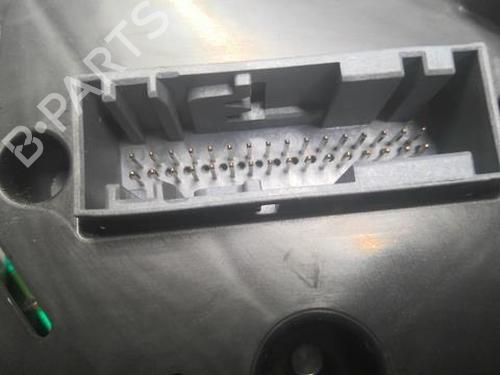 Used Instrument cluster Instrument cluster 21798390 21798390