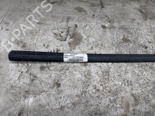 Used Door moulding trim Door moulding trim 38307428 38307428