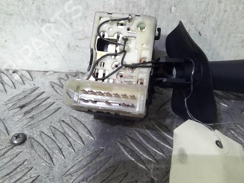 Used Steering column stalk RENAULT CLIO II (BB_, CB_) 1.2 (BB0A, BB0F, BB10, BB1K, BB28, BB2D, BB2H, CB0A,... (58 hp) 20366468