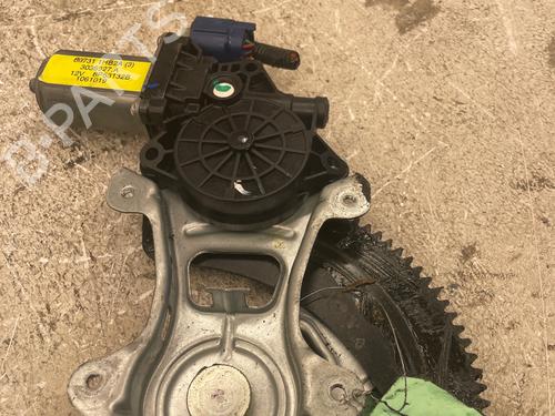 Front left window mechanism NISSAN NOTE (E12) 1.5 dCi | BP36591609C22 - Image 3