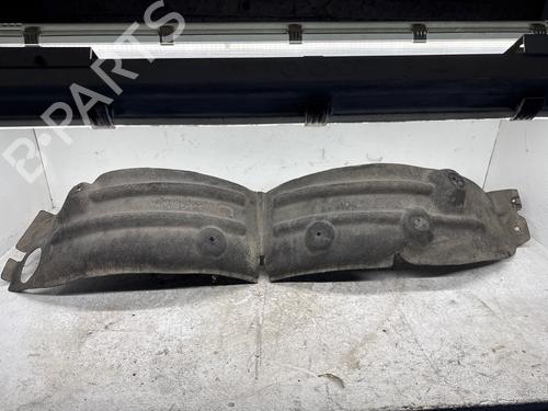 wheel-arch-renault-megane-iv-hatchback-b9amn_-2015-39258259 main image