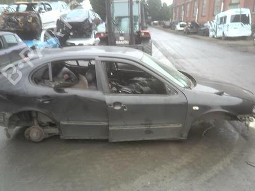Door moulding trim SEAT LEON (1M1) 1.9 TDI | BP22653678C150