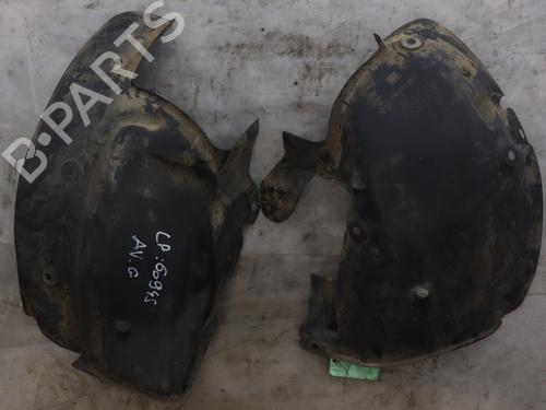 wheel-arch-renault-scenic-ii-jm01_-2003-2004-2005-2006-2007-2008-2009-2010-32199670 main image