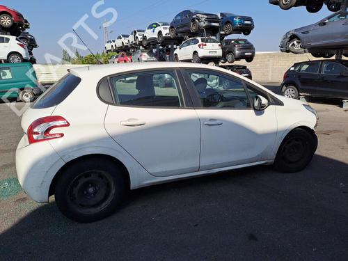 Right taillight PEUGEOT 208 I (CA_, CC_) 1.6 HDi / BlueHDi 75 | BP20346261C35 