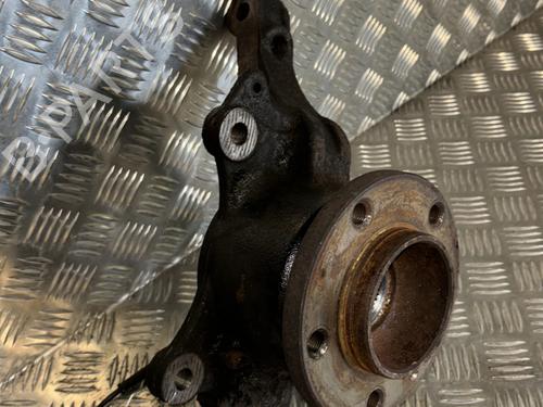 Used Left front steering knuckle Left front steering knuckle RENAULT MASTER III Van (FV) 2.3 dCi 100 FWD (FV0A, FV0B, FV0G, FV0K, FV0H) (101 hp) 22097742 22097742