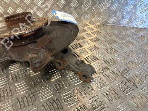Used Right front steering knuckle Right front steering knuckle RENAULT KANGOO III Box Body/MPV 1.5 Blue dCi 95 (FJAB) (95 hp) 38067824 38067824