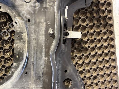 subframe-citroen-c4-picasso-ii-2013-39896804 main image